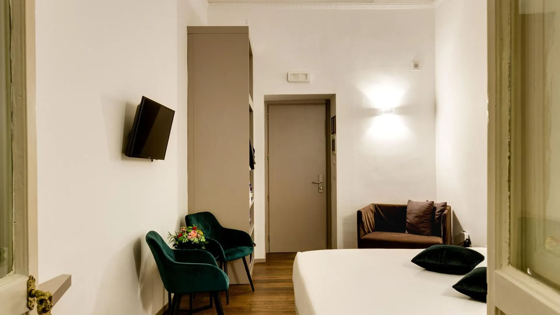 רומא Piazza Farnese Luxury Suites 2*,  איטליה