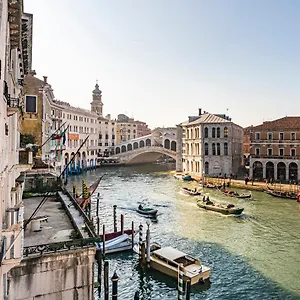 Ca' Pellegrini Luxury Grand Canal Apartment Venice