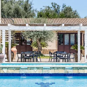 https://villa-felicia-noto.sicilyhotelsitaly.net
