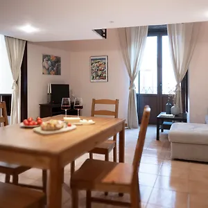 Apartament Etna